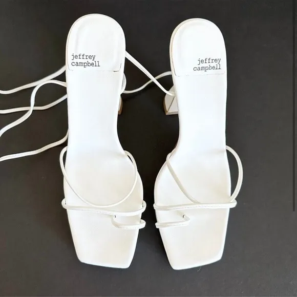 NWOT RARE Jeffrey Campbell Lace Up Flat Sandals in White Size 7.5