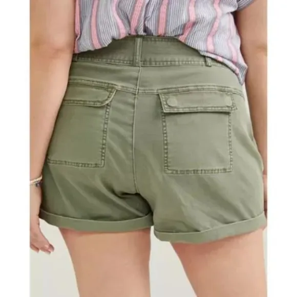 NWT Anthropologie Pilcro Relaxed Pleat Shorts | 32