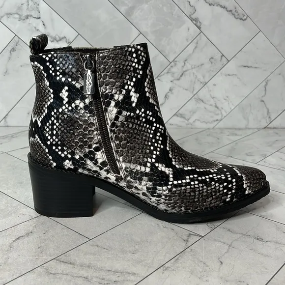 NWT Aqua College Womens Snake Print Karlie Ankle Bootie Shoe Size 5.5M
