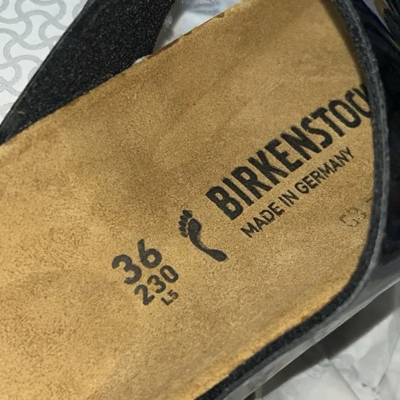 NWT BIRKENSTOCK GIZEH in MAGIC SNAKE BLACK size 36-5 Woman’s