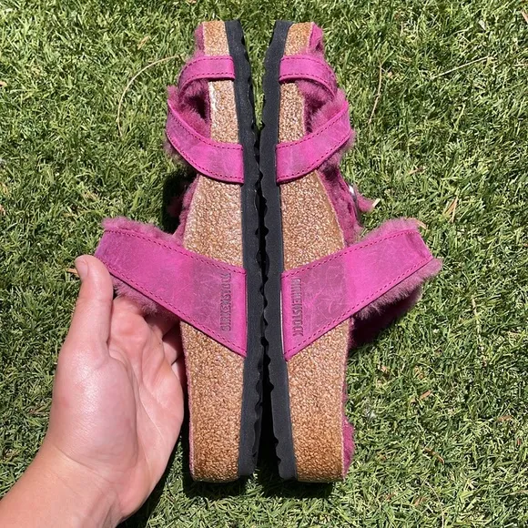 NWT BIRKENSTOCK Mayari Shearling Sandals!