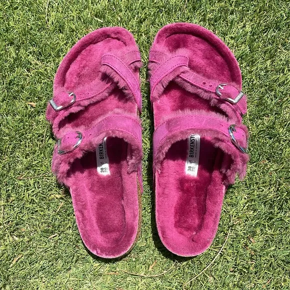 NWT BIRKENSTOCK Mayari Shearling Sandals!