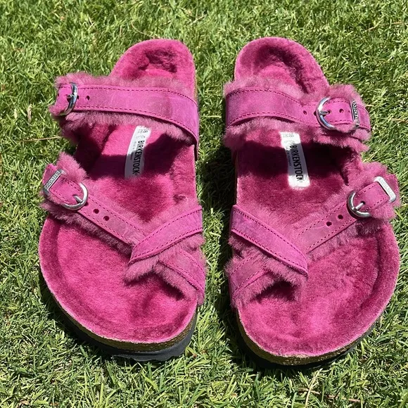 NWT BIRKENSTOCK Mayari Shearling Sandals!