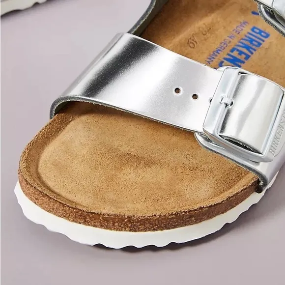 NWT BIRKENSTOCK Metallic Silver Soft Footbed Sandals!