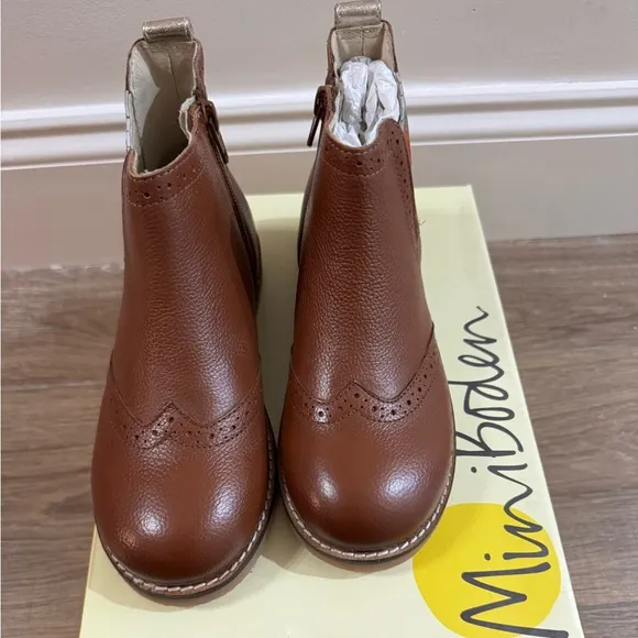 NWT Boden Chelsea Boots (Sz 32)