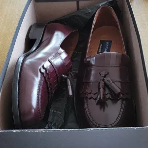 NWT BOSTONIAN  LEATHER LOAFERS