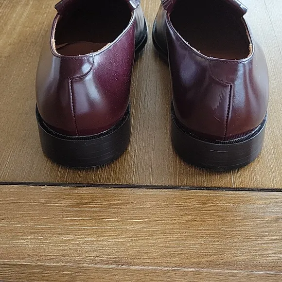 NWT BOSTONIAN  LEATHER LOAFERS