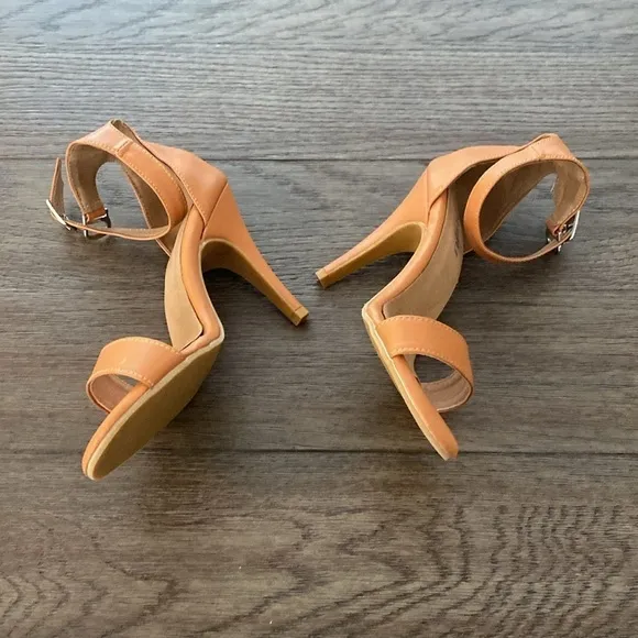 NWT BURJU Zoe True Nude Classic Strappy Heeled Sandals | size 6.5