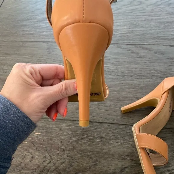 NWT BURJU Zoe True Nude Classic Strappy Heeled Sandals | size 6.5