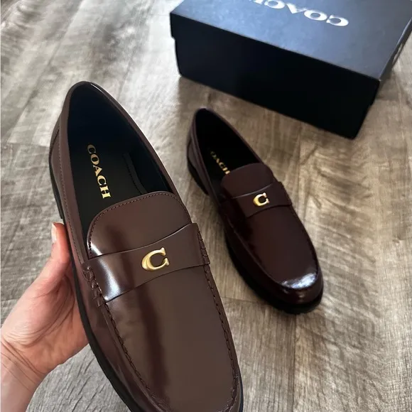 NWT Coach Patent Leather Chocolate Color Jocelyn Loafers Size 10 CW980
