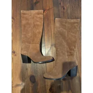 NWT Crevo Atty Women's Suede Leather Pull-On Boots Size 7.5 Block Heel