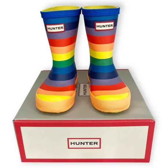 NWT Hunter Boots Kids First Classic Rainbow Stripe Wellies size 7 toddler