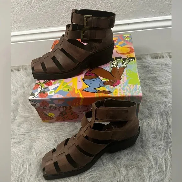 NWT Jeffrey Campbell Elective Sandal in Brown Crazy Horse