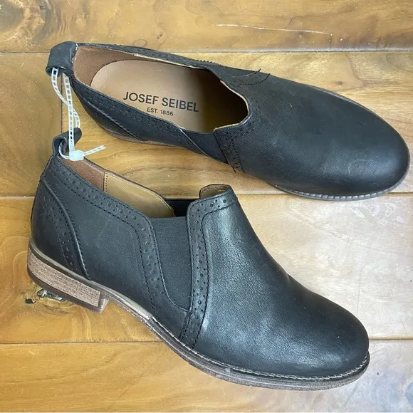 NWT Josef Seibel Sienna 43 Slip On Black Boots Sz 39 (US 8)