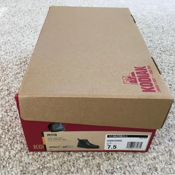 NWT Kodiak Peyto Leather Boots