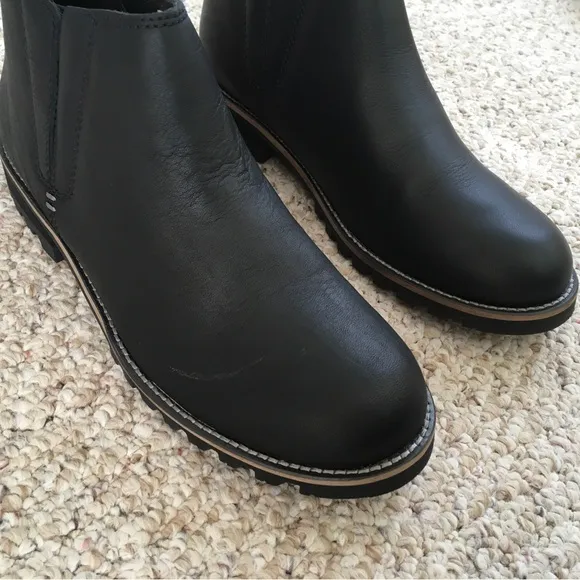 NWT Kodiak Peyto Leather Boots