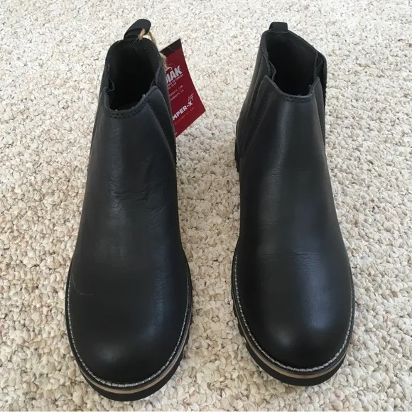 NWT Kodiak Peyto Leather Boots