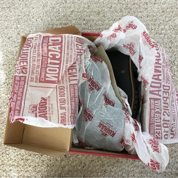NWT Kodiak Peyto Leather Boots