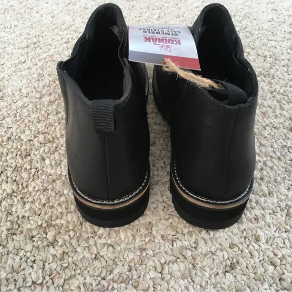 NWT Kodiak Peyto Leather Boots