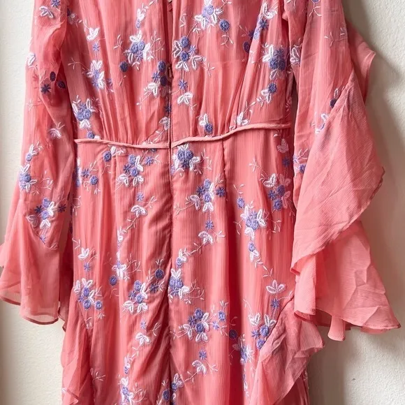 NWT LA MAISON TALULAH Sonder coral floral long sleeve ruffle midi dress Sz M