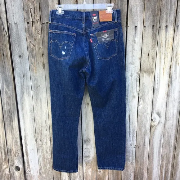 NWT Levi’s 501 High Rise Distressed Jean Blue 27
