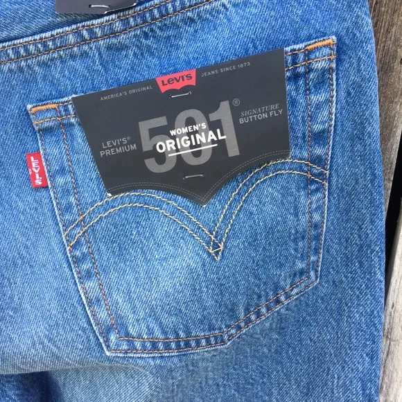 NWT Levi’s 501 High Rise Straight Leg Distressed Jean Athens Crown Blue 28