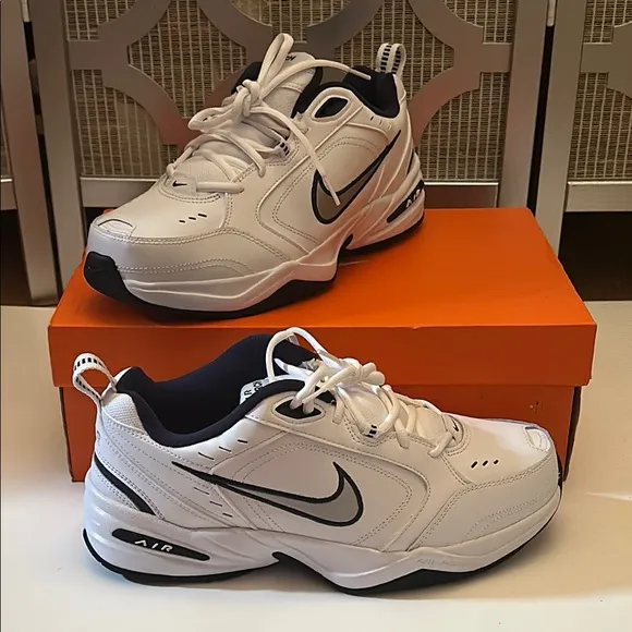 NWT Nike White and Black Sneakers