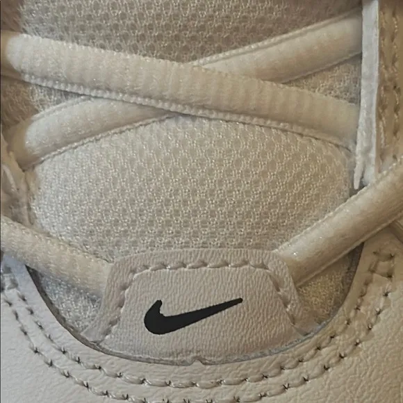 NWT Nike White and Black Sneakers