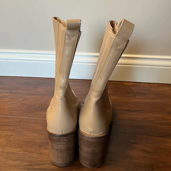 NWT Seychelles Sweet Escape Classic Tan Ankle Boots-Size 10