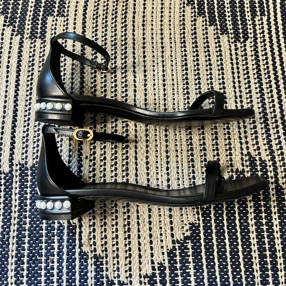 NWT Stuart Weitzman Nudistcurve Pearl-Embellished Leather Sandals