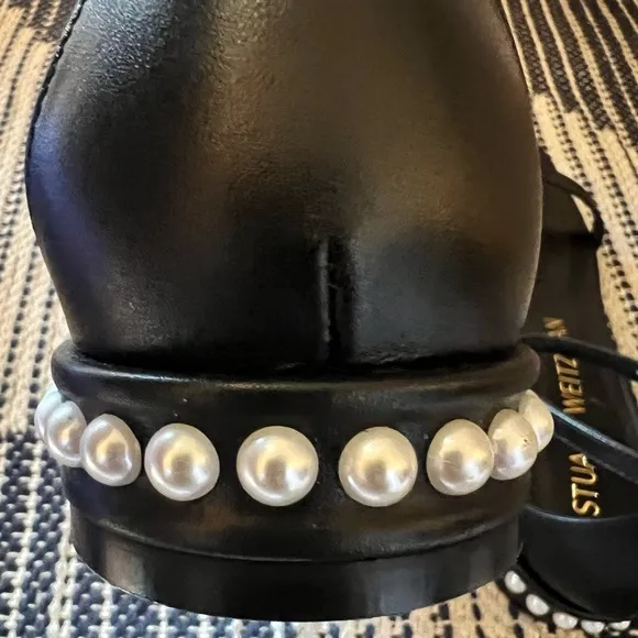 NWT Stuart Weitzman Nudistcurve Pearl-Embellished Leather Sandals