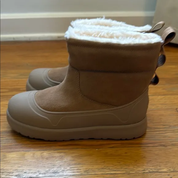 NWT UGG mini mod chestnut suede Leather Boots shearling size 4