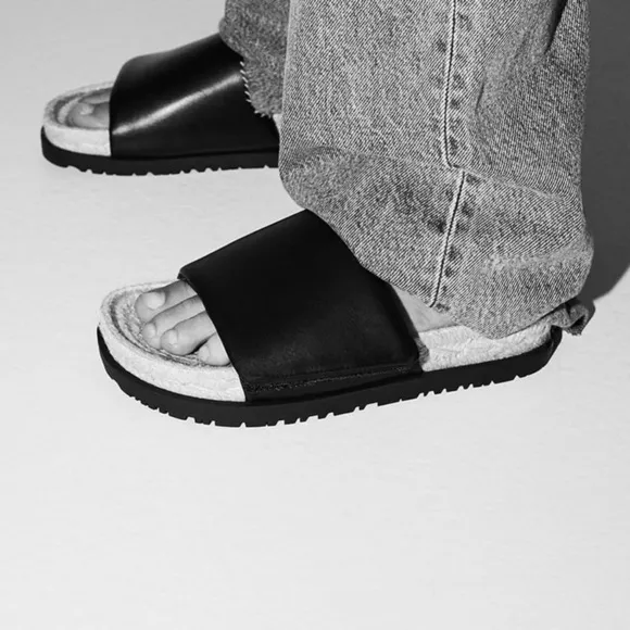 NWT. Zara Black Quilted Flat Sandals with Jute. Size 9.