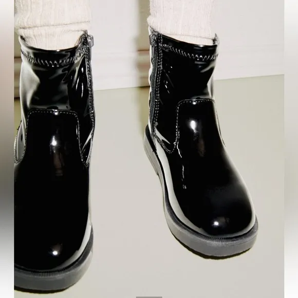 NWT Zara faux patent leather stretch boots 6.5
