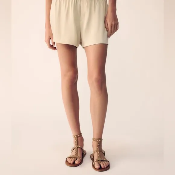 NWT. Zara Sandy Brown Studded Flat Suede Sandals. Size 6,5.