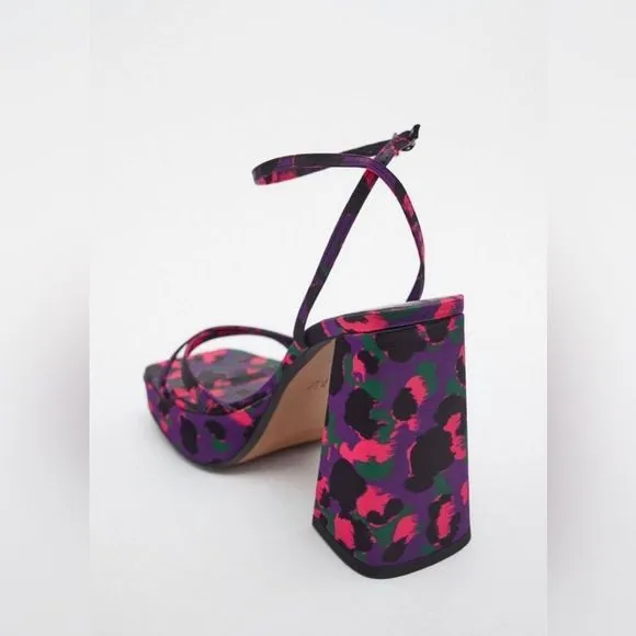 NWT ZARA PRINTED PLATFORM SANDALS