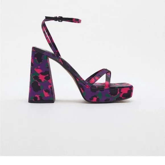 NWT ZARA PRINTED PLATFORM SANDALS