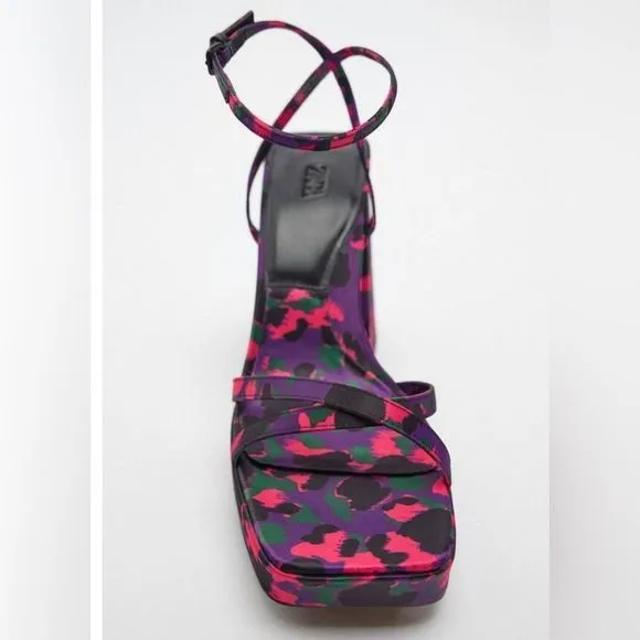 NWT ZARA PRINTED PLATFORM SANDALS
