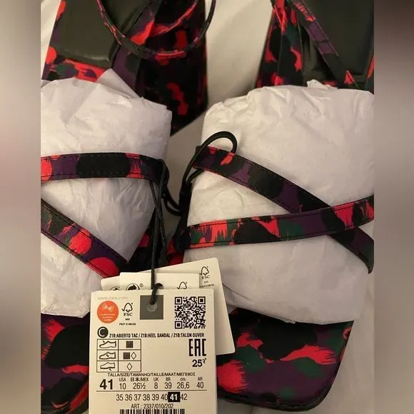 NWT ZARA PRINTED PLATFORM SANDALS