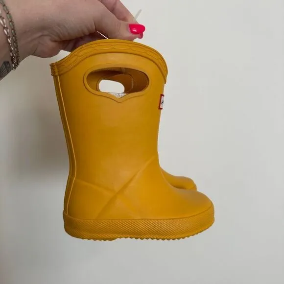 NWT Hunter Yellow Rain Boots