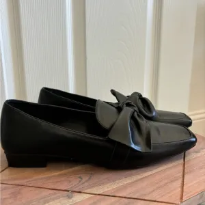 NY&amp;C Chic look black faux leather women’s loafers. Size 10. New