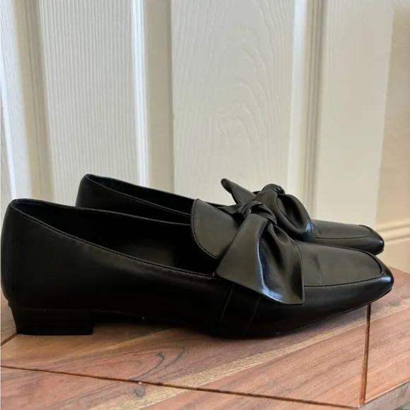 NY&amp;C Chic look black faux leather women’s loafers. Size 10. New