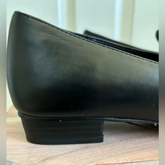 NY&amp;C Chic look black faux leather women’s loafers. Size 10. New