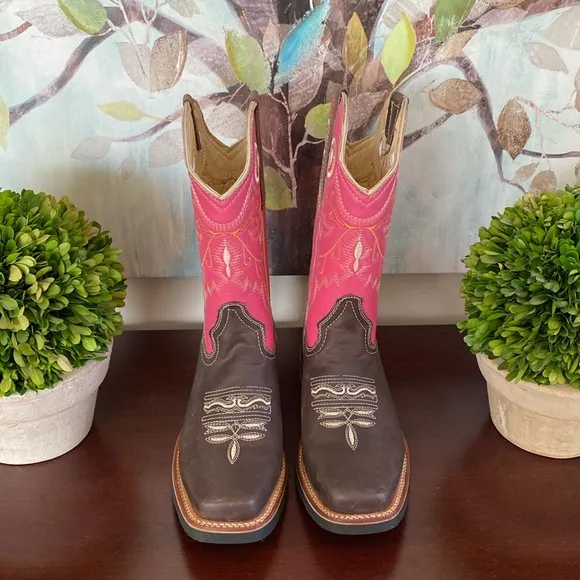 OLAES BOOTS🩷EMBROIDERED🤎WESTERN💯% GENUINE LEATHER COWGIRL BOOTS SIZE 8