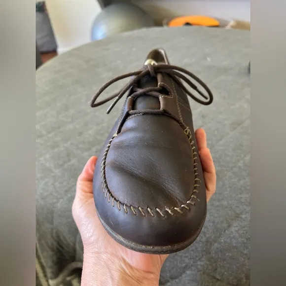 OLUKAI Ohana Sz 11 Oiled Brown Leather Lace Up Loafers Excellent Condition