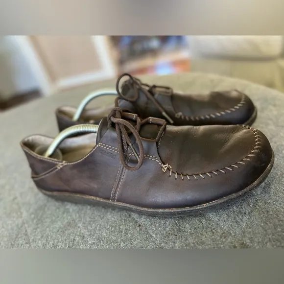 OLUKAI Ohana Sz 11 Oiled Brown Leather Lace Up Loafers Excellent Condition