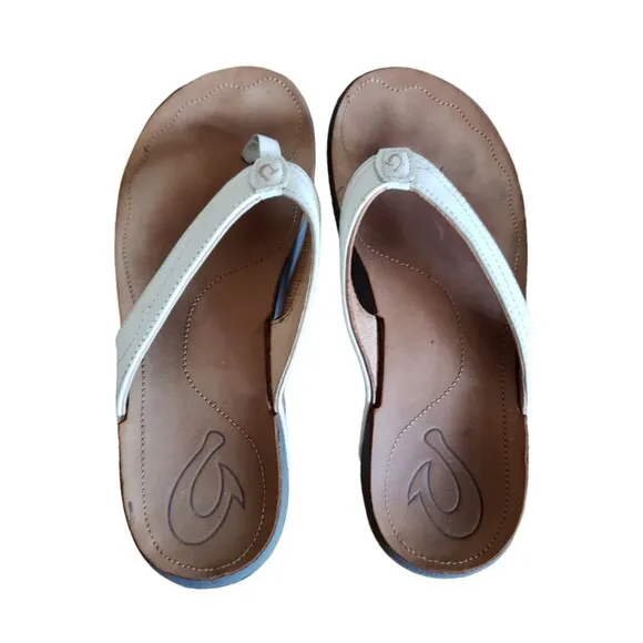 OluKai Women's Kumu Sandal Size 8 Thong Flip Flop Beach Slide White Leather