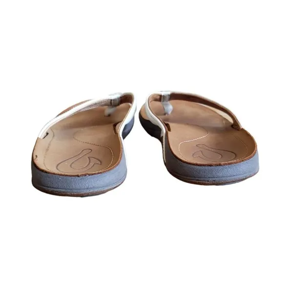 OluKai Women's Kumu Sandal Size 8 Thong Flip Flop Beach Slide White Leather