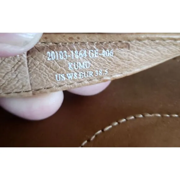 OluKai Women's Kumu Sandal Size 8 Thong Flip Flop Beach Slide White Leather