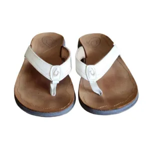OluKai Women's Kumu Sandal Size 8 Thong Flip Flop Beach Slide White Leather